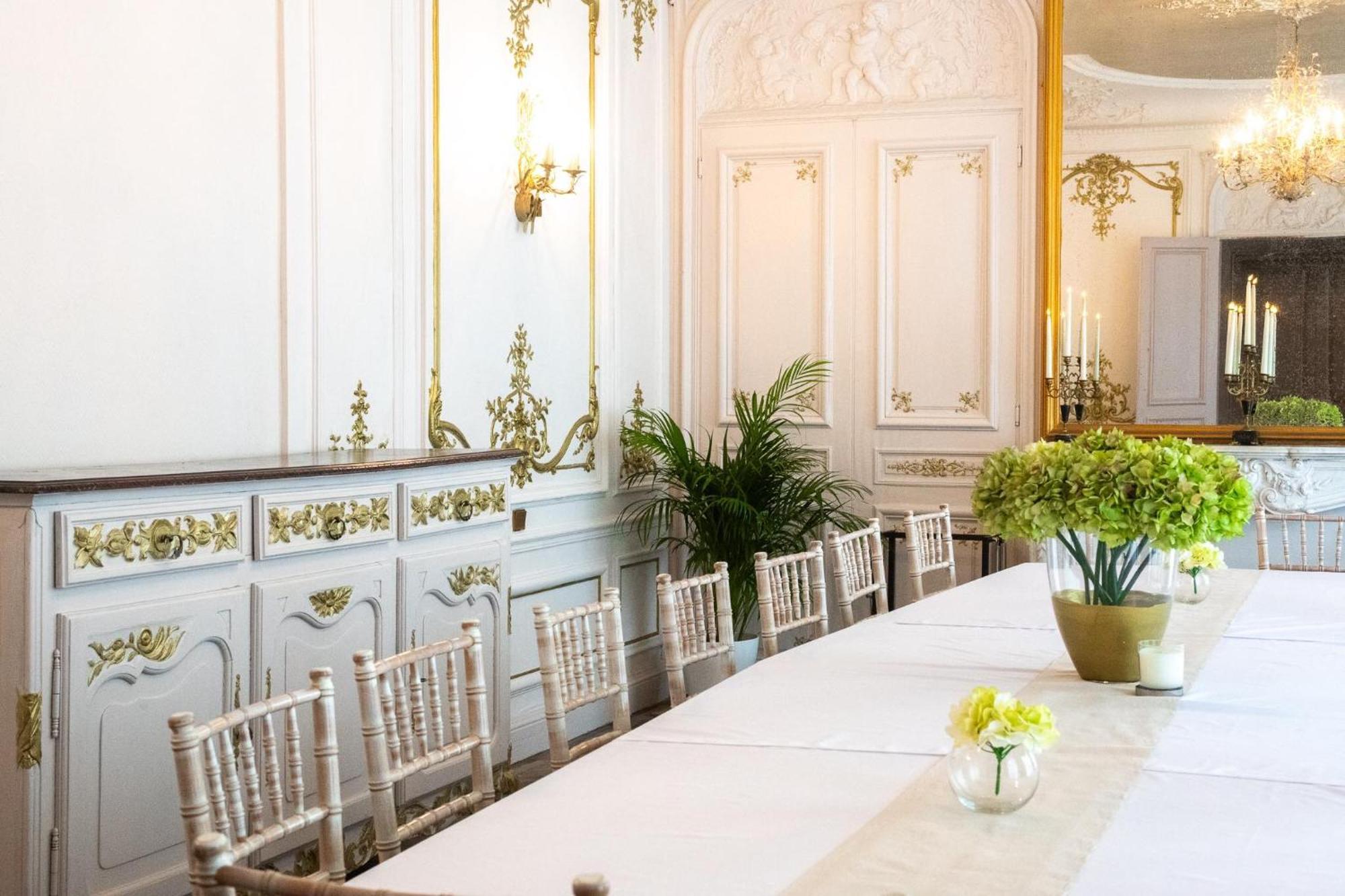 Beautiful, Historic Manoir In Semi-Rural Setting Vila Viré Exterior foto