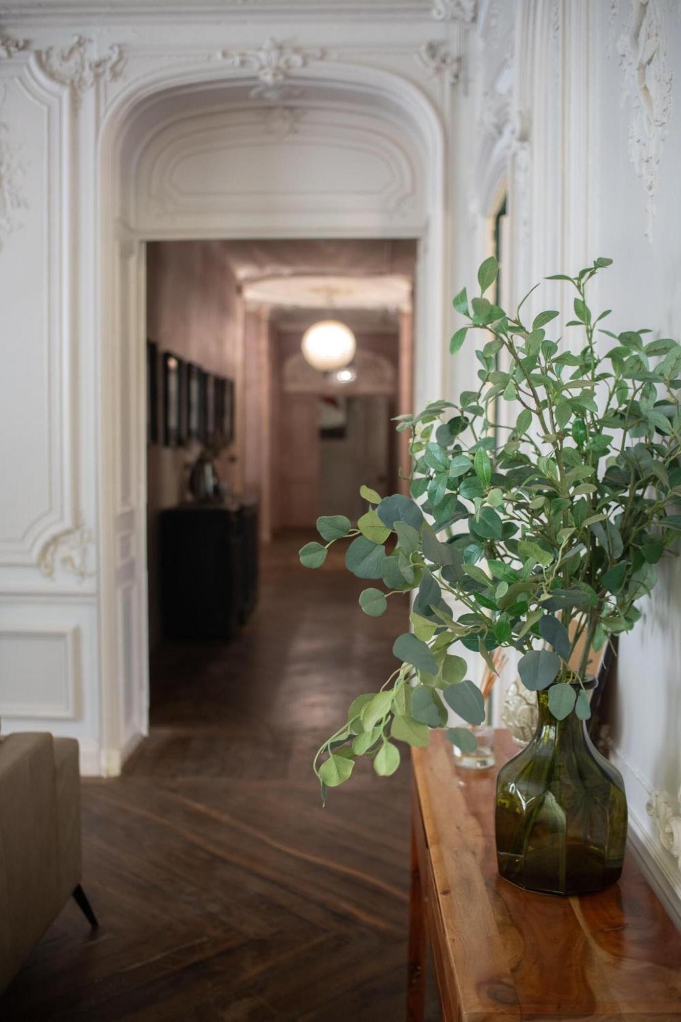 Beautiful, Historic Manoir In Semi-Rural Setting Vila Viré Exterior foto