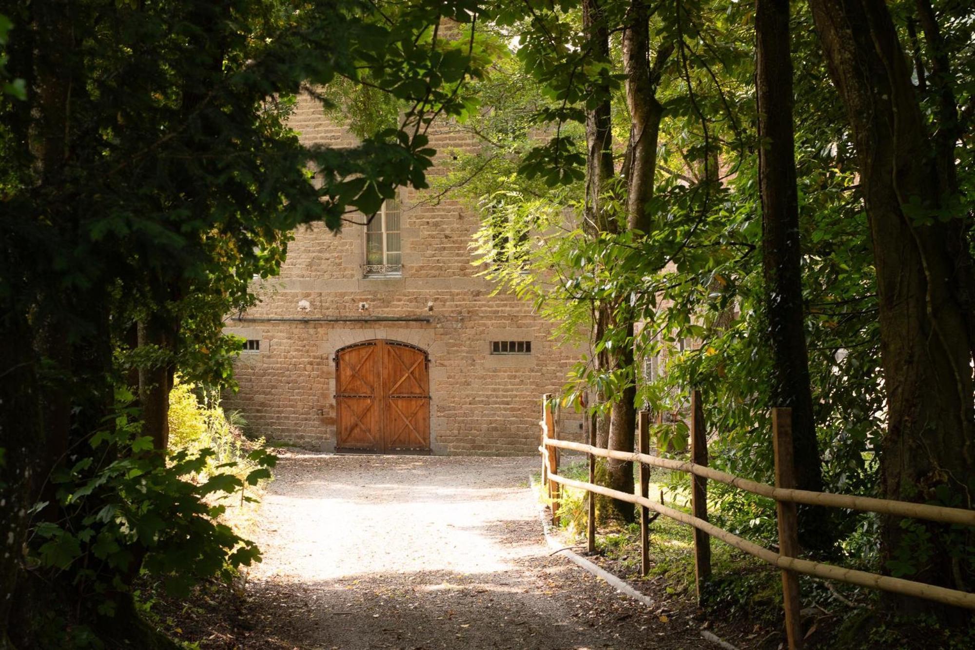 Beautiful, Historic Manoir In Semi-Rural Setting Vila Viré Exterior foto