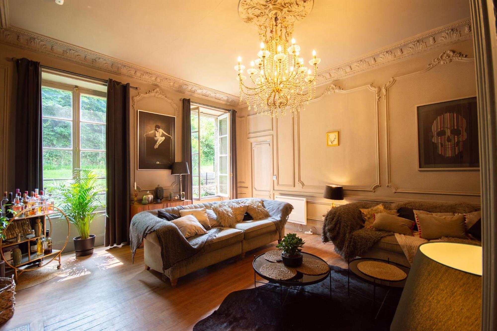 Beautiful, Historic Manoir In Semi-Rural Setting Vila Viré Exterior foto